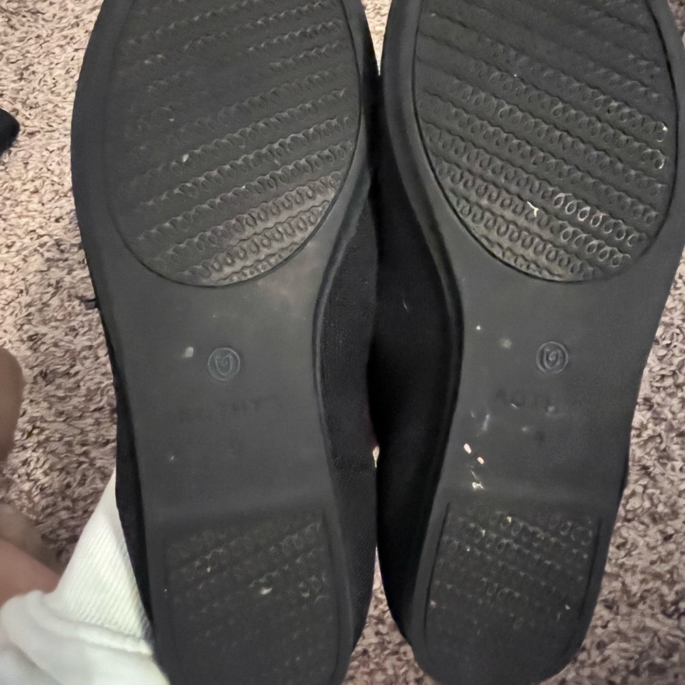 Rothy's Black Flats Minimalist Slip-On Design Size 9 - Picture 3 of 3